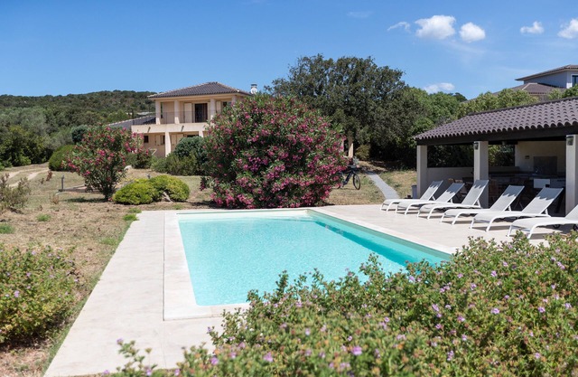 Villa de pie Piscina y Hammam y jardín de 5300 m2 / playa a 700m