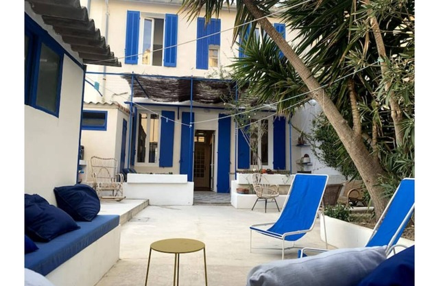 Seaside villa in malmousque