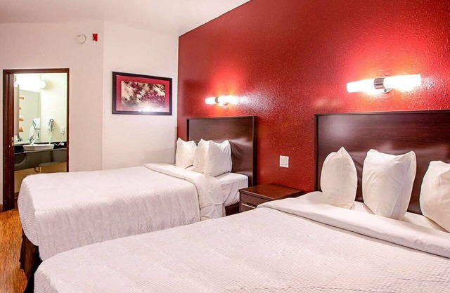 Seasons Inn Traverse City
