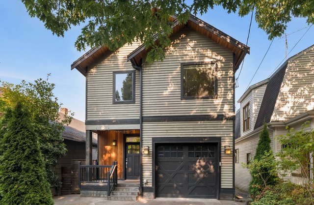 Seattle Vacation Home: The House of Suffrage