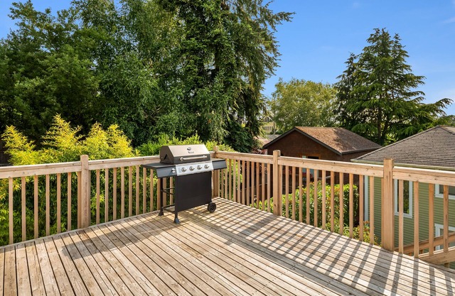 Seattle Vacation Home: The Campus