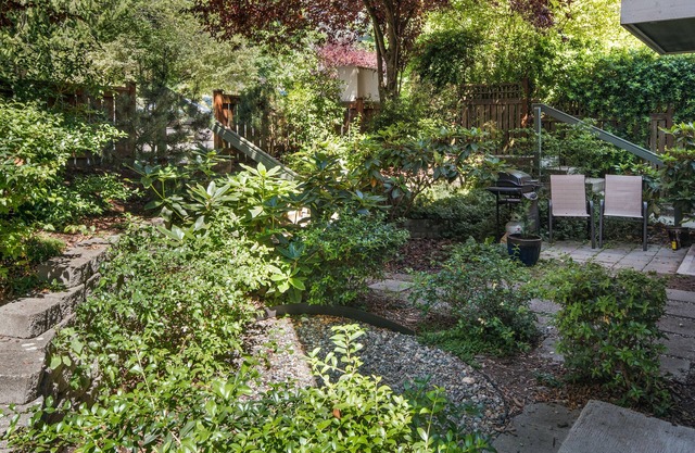 Seattle Vacation Home: Wall St.