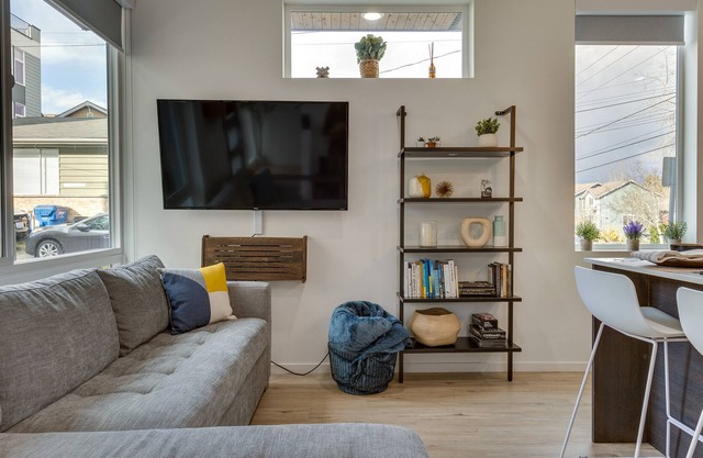 Seattle Vacation Rental: Rooftop Deck & Views
