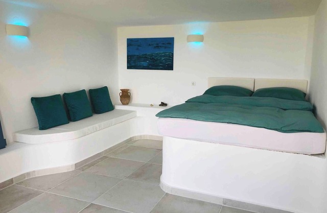 Apartamento con vistas al mar, piscina infinita y cocina