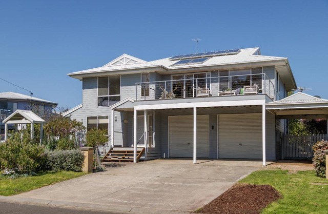 Seaview Cowes by Ready Set Stay
