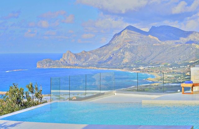 Seaview luxury villa with infinity heated pool