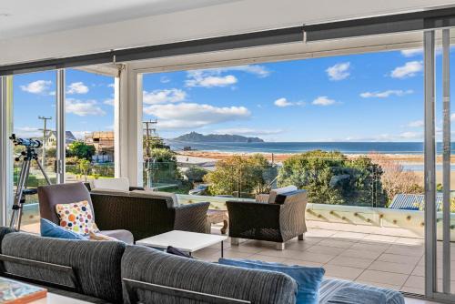Seaview - Mangawhai Heads Holiday Home