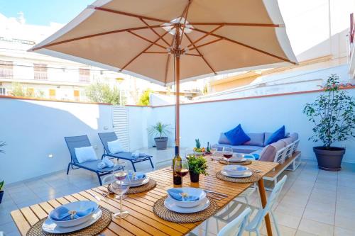 Sebastian Patio by Hello Homes Sitges