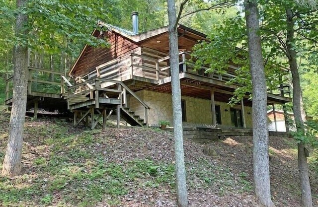 Secluded 100 Acre Retreat Cabin - Hot Tub - WiFi - Garage