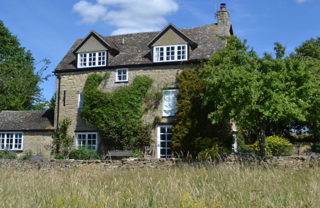 Aislado 18 de Cotswold Cottage siglo