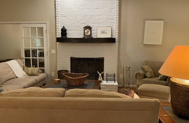 Secluded 4Bd Large Yard/Pool