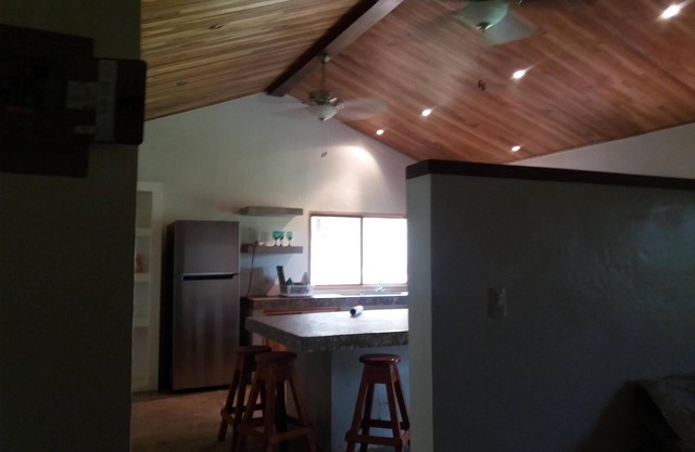Apartamento aislado en playa negra
