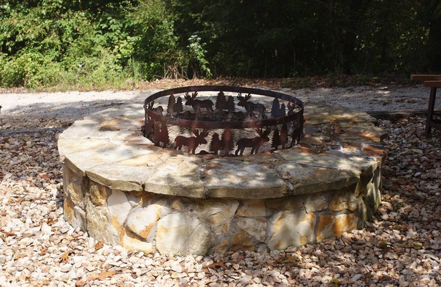 Cabaña aislada en Big Sugar Creek en Pineville, Missouri