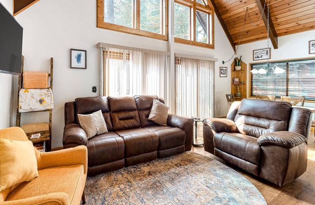 Secluded Chalet-Style Home w/ a Full Kitchen, Furnished Deck, & Gas Grill