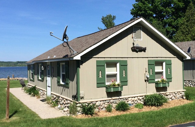 Aislado Cottage Resort en el hermoso lago Leelanau, justo al norte de Traverse City
