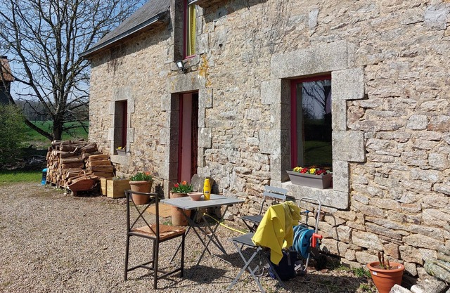Secluded country house near small town - a short drive from beaches