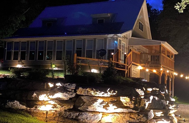 Secluded Creekside Retreat