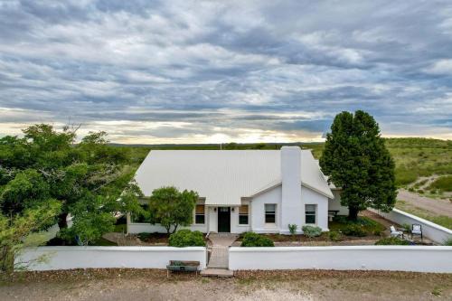 Secluded Desert Ranch near Big Bend National Park, Perfect for a Texan Glamping Getaway