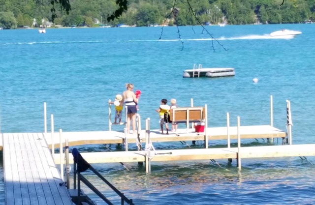 Cabaña familiar aislada en West Arm of Walloon Lake-