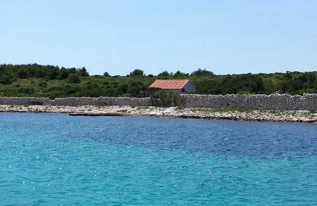 Casa de pescador para vacaciones junto al mar Bahía Matuskovica, Pasman (K-11343)