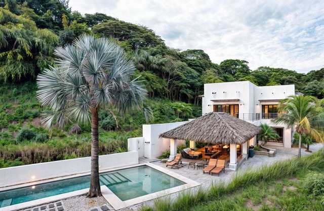 Secluded Luxury Hilltop Villa In Monkey Jungle - Gated Community - Tamarindo