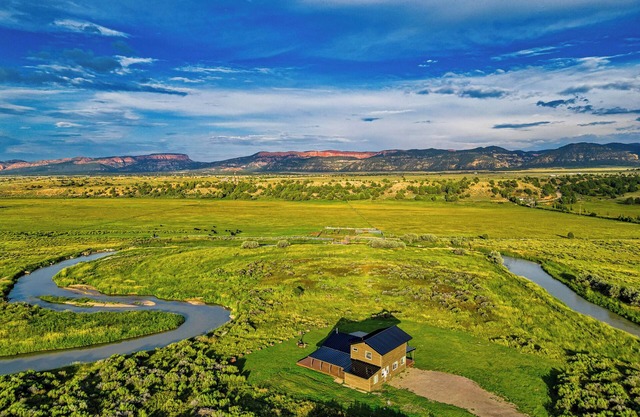 El aislado Riverfront Ranch de lujo en 9 acres entre Bryce Canyon y Zion