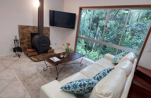 Secluded Rainforest Haven | 3 Acres | Sleeps 7