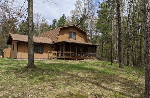 Secluded Retreat near the Au Sable River