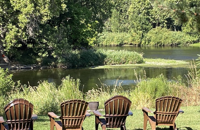 Secluded River Front Home With Easy Access To So Many Activities!