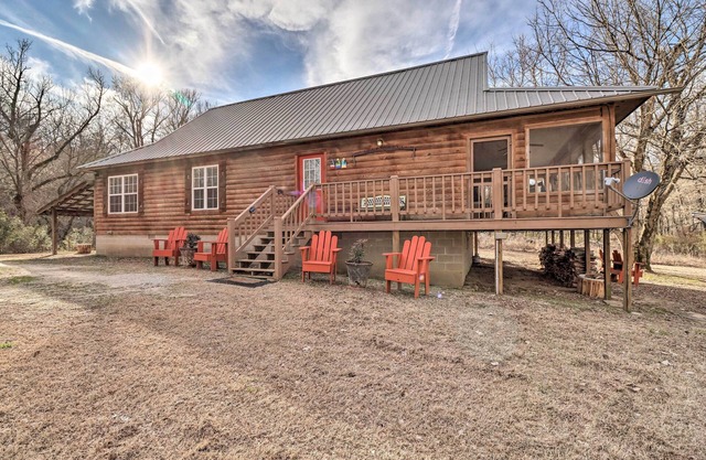 Secluded White River Haven Near Devil’s Knob!