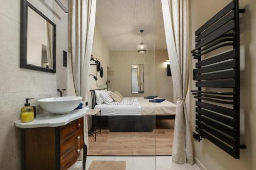 Secret Cave Premium Central Apartment