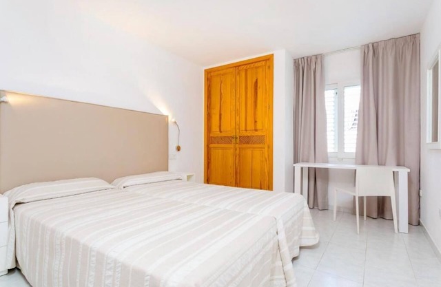 [SEDUQPL-2BD-FAM / 2 Bedrooms Apartment] Roof Top Pool / City Heart ♥ Close to the beach