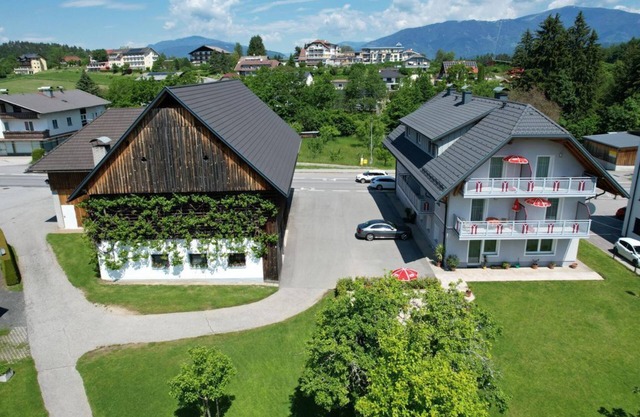Seeblickstrasse - Fewo Nr.6 - Ferienwohnungen Petschnig