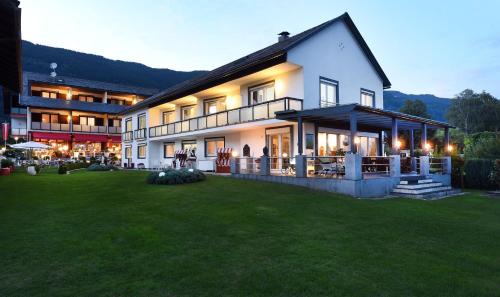 Seehaus "Kärnten Inn" mit direktem Seezugang und E-Ladestation
