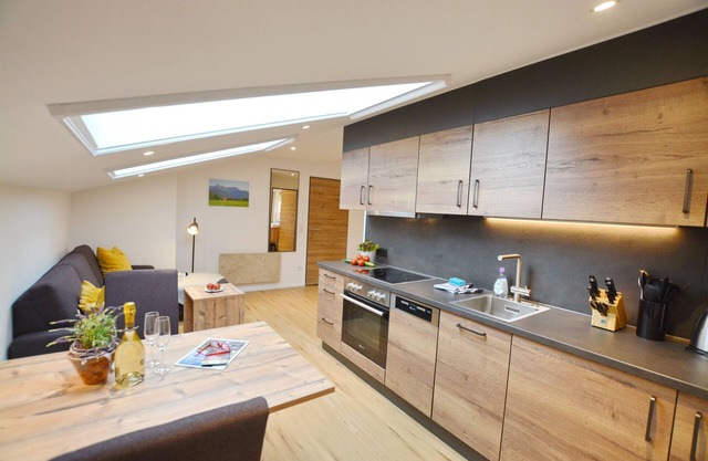 Seethal-Chiemseestrand - Modern top-floor apartment near the lake? Overseas