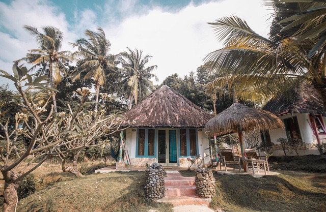 Segar Village