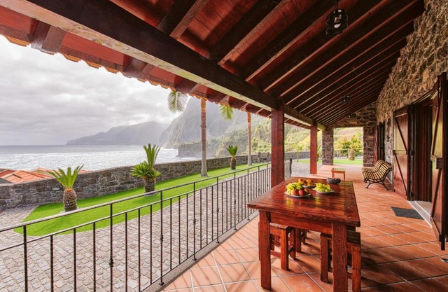 Seixal Sunny Villa A & B by Amazing Madeira