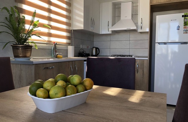 Apartamento Seker: Kyrenia City Center. Vista desde la montaña. Fácil acceso.