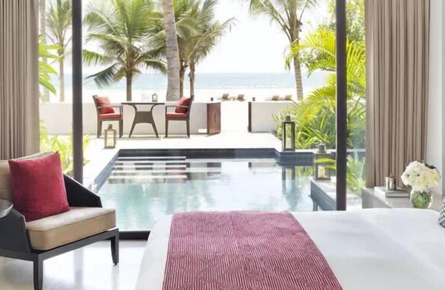 Self-Care Retreat! Spa Facilities, Onsite Pool, Beach Access! Near Al Hisn Beach