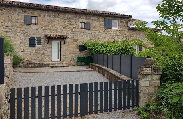 Self catering accomodation Ardèche méridionale Les Vans CAPACITE maxi 4/ 5 persons