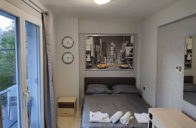 Alojamiento con cocina situado en el centro de la ciudad de Kalamaria Thessaloniki