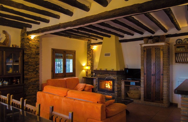 Casa rural Balcón de Válor Nº9 para 8 - 12 personas