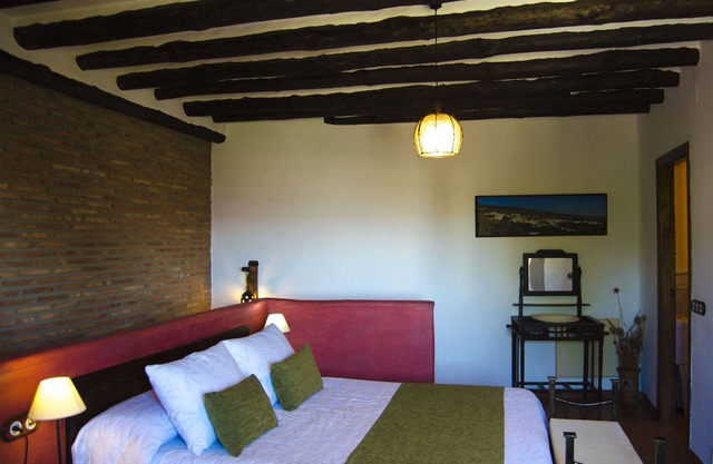 Coqueta Casa Balcón de Válor Nº8, con jacuzzi, para 2-3 personas