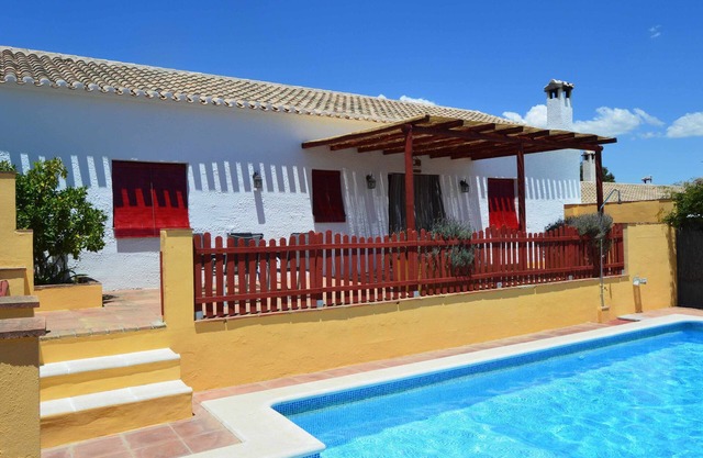 Casa de vacaciones con piscina privada en Granada.