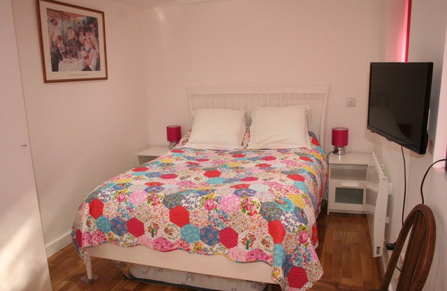 Nuevo estudio independiente con entrada independiente en una zona tranquila de lujo