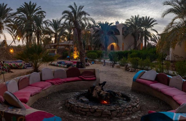 Seliyaa Siwa Inn Hotel