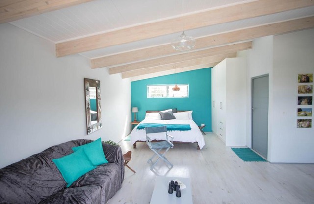 Selkie - Two Restful Studio Apartments near Noordhoek Beach & Restaurants