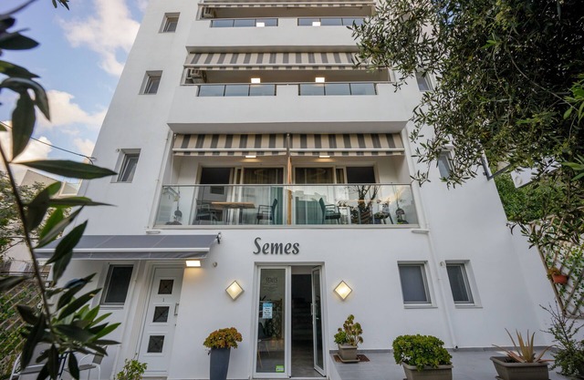 Semes Luxury Apartments by Estia