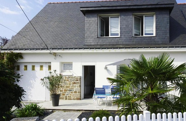 Semi-detached house, Port-Louis