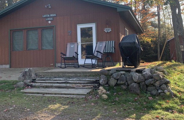 Semi-rustic on a quiet lake